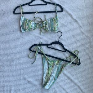 brand new swimsuit that didn’t fit. Liner intact